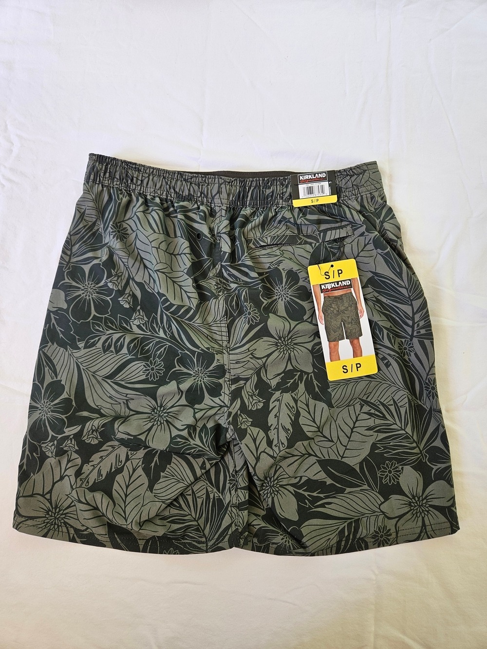 Kirkland Signature Men's Green Floral Hawaiian Swim Trunks NWT Size Small